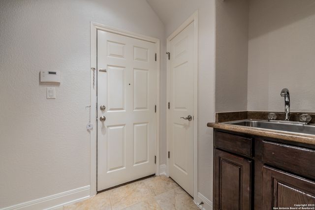 7426 Hovingham, San Antonio, TX 78257