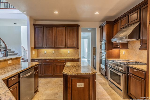 7426 Hovingham, San Antonio, TX 78257