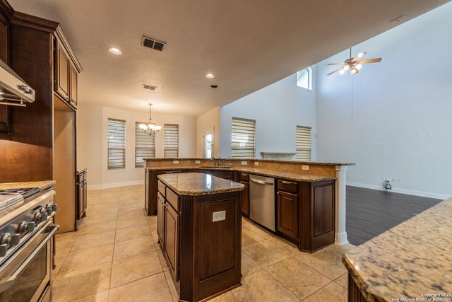 7426 Hovingham, San Antonio, TX 78257