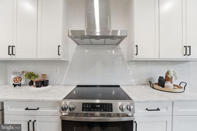 230 TRANQUIL WOOD LN, Winchester, VA 22602