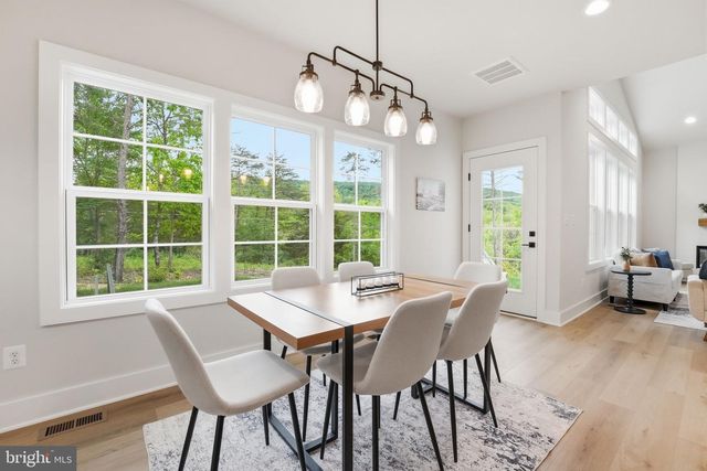 230 TRANQUIL WOOD LN, Winchester, VA 22602