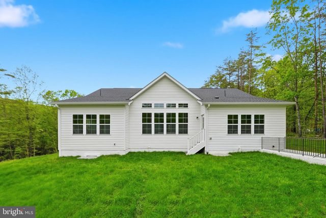 230 TRANQUIL WOOD LN, Winchester, VA 22602