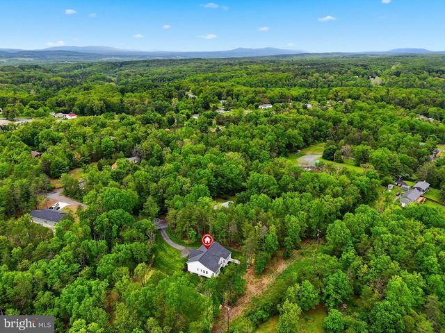 230 TRANQUIL WOOD LN, Winchester, VA 22602