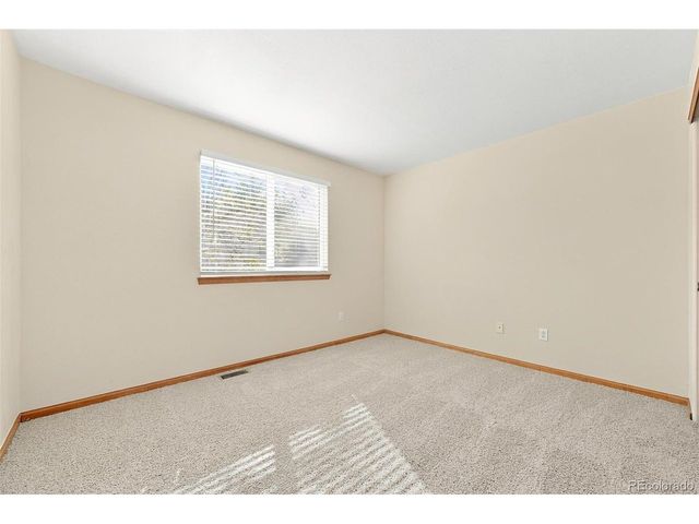 1062 Timbervale Trl, Highlands Ranch, CO 80129
