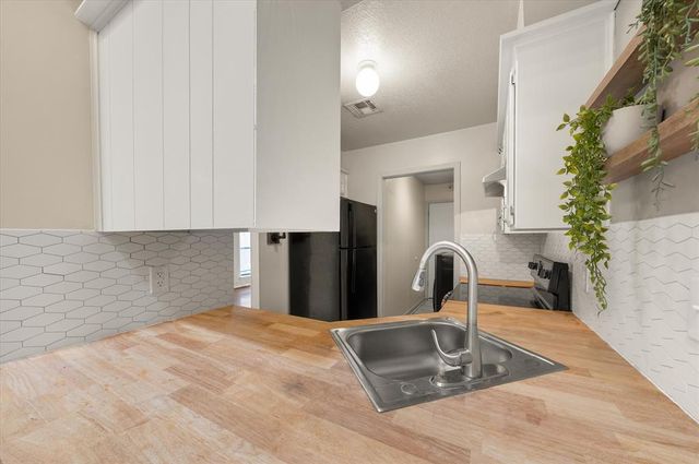 1030 Pruett Drive, Edmond, OK 73003