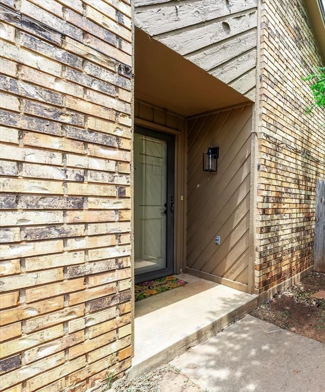 1030 Pruett Drive, Edmond, OK 73003