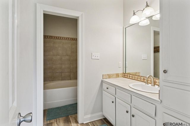 13786 Bayou Terrace Dr, St Amant, LA 70774