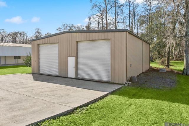 13786 Bayou Terrace Dr, St Amant, LA 70774