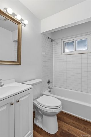 1575 W 13 Mile Road, Madison Heights, MI 48071