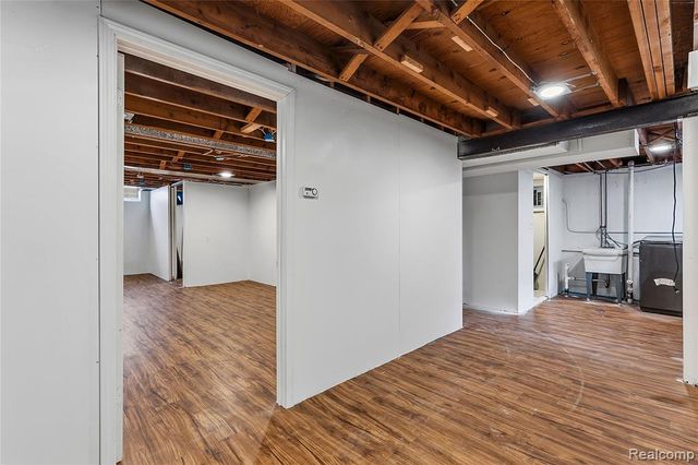 1575 W 13 Mile Road, Madison Heights, MI 48071