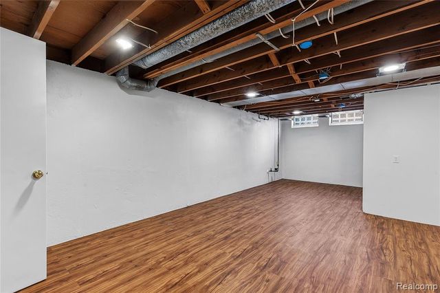 1575 W 13 Mile Road, Madison Heights, MI 48071