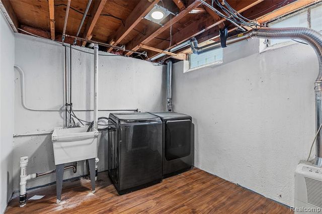 1575 W 13 Mile Road, Madison Heights, MI 48071