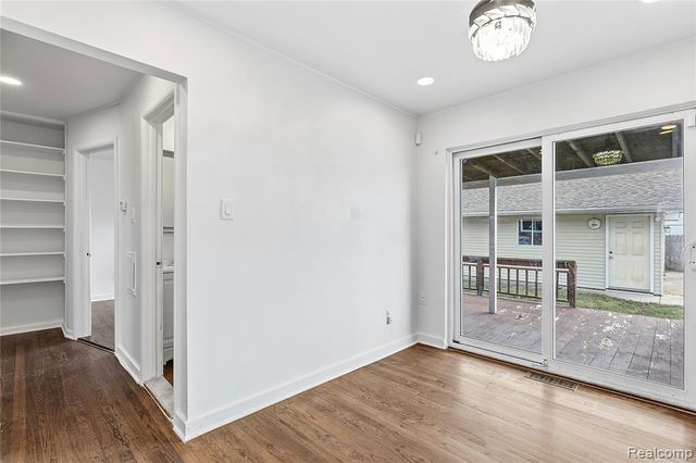 1575 W 13 Mile Road, Madison Heights, MI 48071