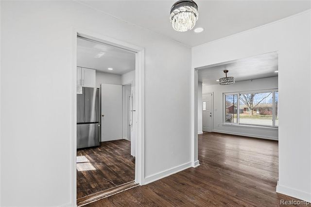 1575 W 13 Mile Road, Madison Heights, MI 48071