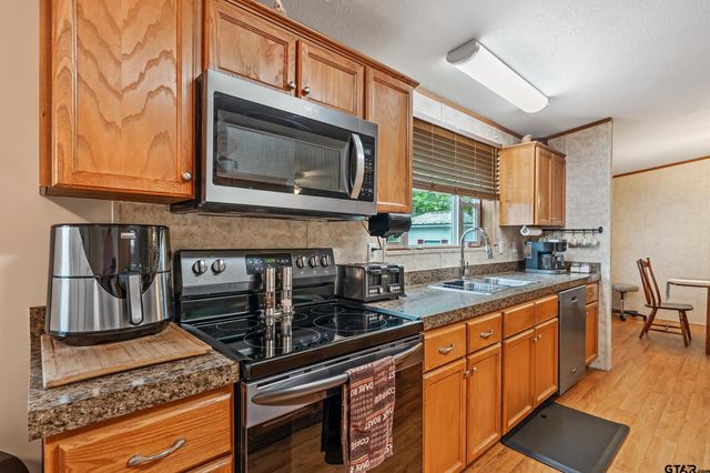 13545 Flagstaff Drive, Tyler, TX 75707