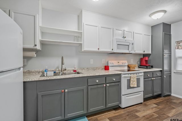 13545 Flagstaff Drive, Tyler, TX 75707