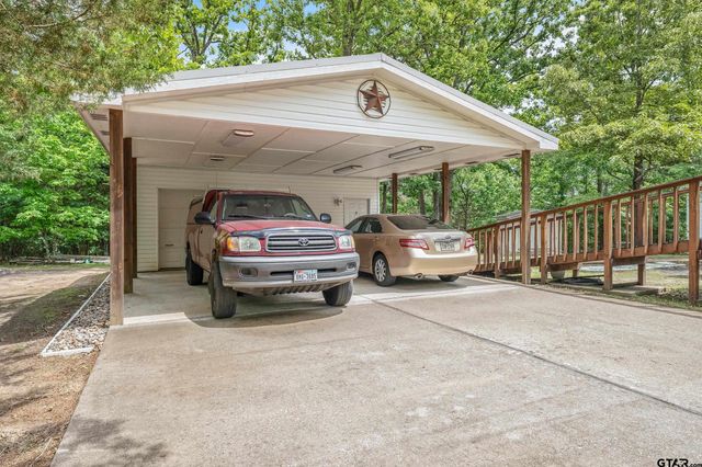 13545 Flagstaff Drive, Tyler, TX 75707