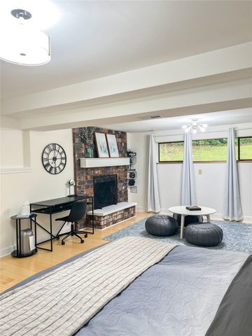 9550 132nd Avenue SE, Renton, WA 98059