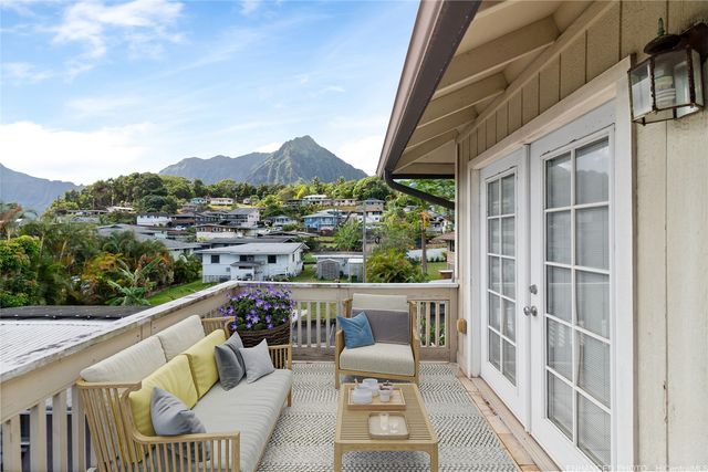 45-588 Keaahala Road, Kaneohe, HI 96744