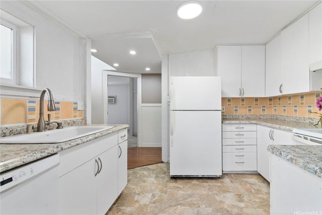 45-588 Keaahala Road, Kaneohe, HI 96744