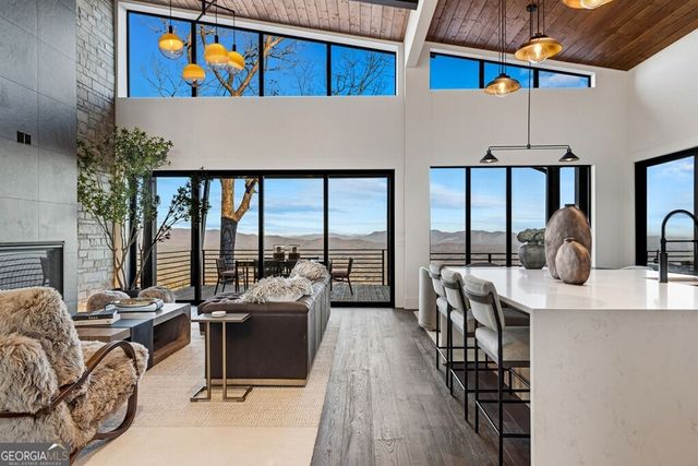 47 Pinhoti Pass, Ellijay, GA 30540