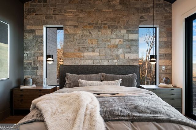 47 Pinhoti Pass, Ellijay, GA 30540