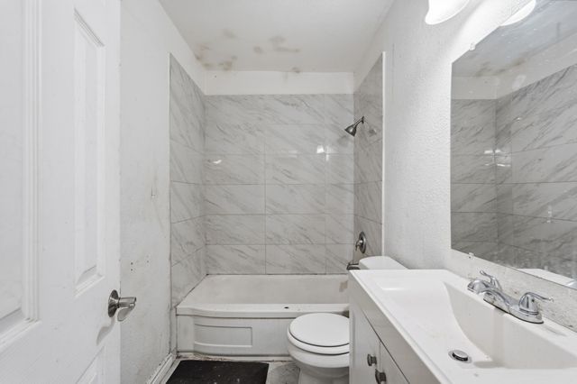 3408 S Hughes Avenue, Fort Worth, TX 76119