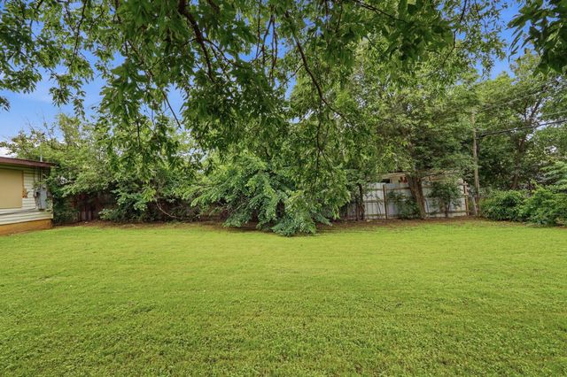 3408 S Hughes Avenue, Fort Worth, TX 76119