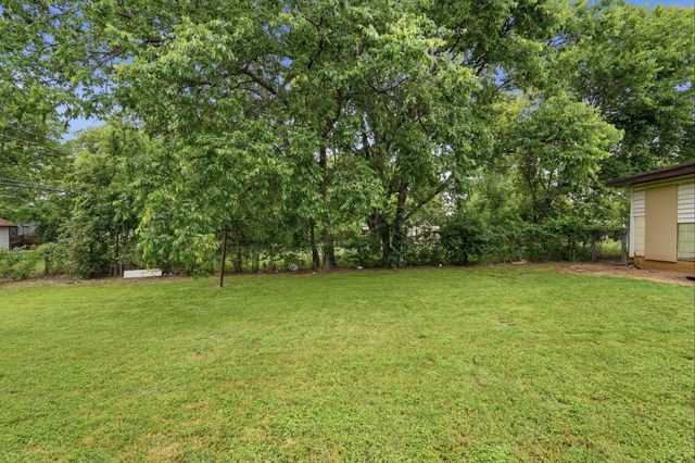 3408 S Hughes Avenue, Fort Worth, TX 76119