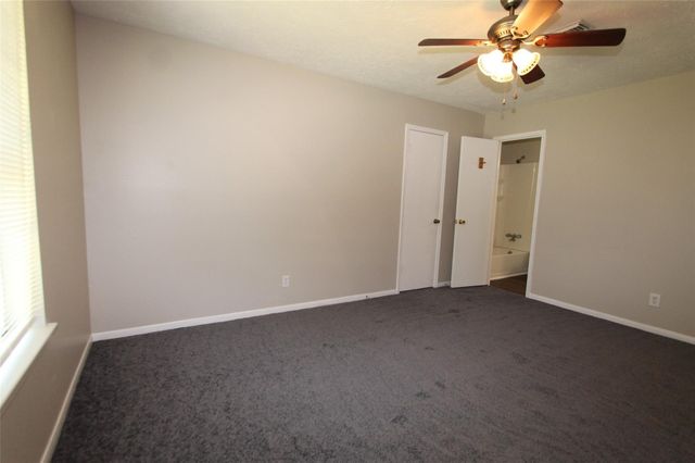 119 Brownell Street S, La Porte, TX 77571