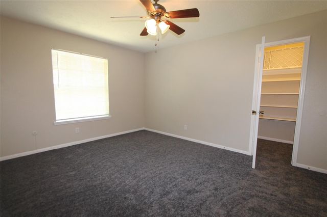 119 Brownell Street S, La Porte, TX 77571
