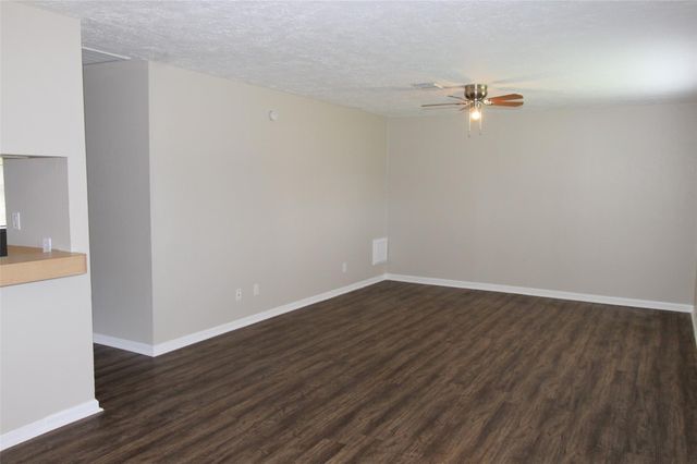 119 Brownell Street S, La Porte, TX 77571