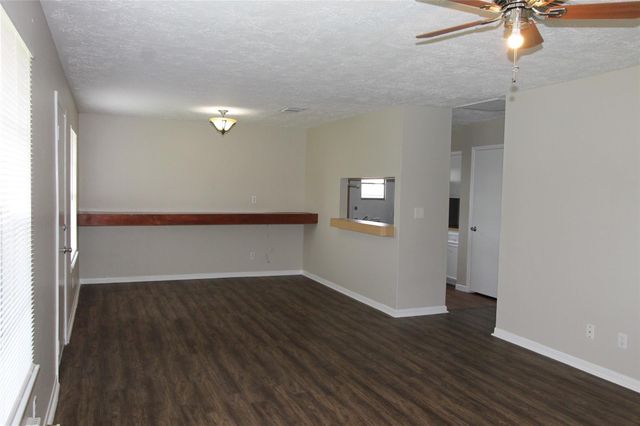 119 Brownell Street S, La Porte, TX 77571