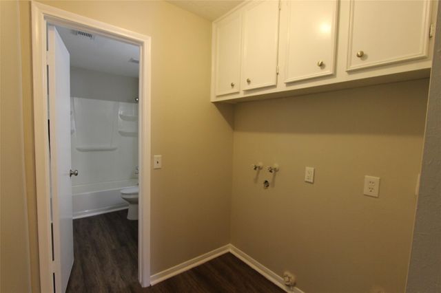 119 Brownell Street S, La Porte, TX 77571