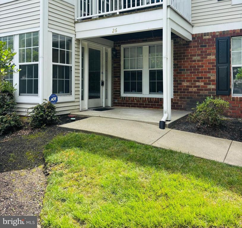 26 INVERNESS CIR, Marlton, NJ 08053