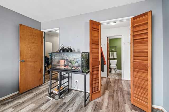 9740 S Pulaski Road 306, Oak Lawn, IL 60453