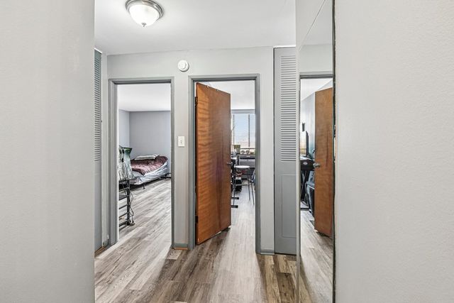 9740 S Pulaski Road 306, Oak Lawn, IL 60453
