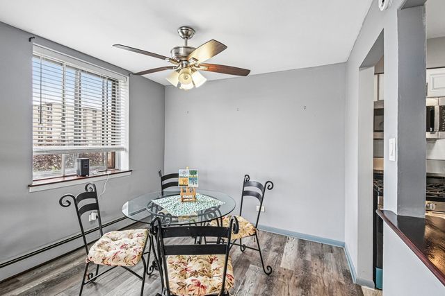 9740 S Pulaski Road 306, Oak Lawn, IL 60453