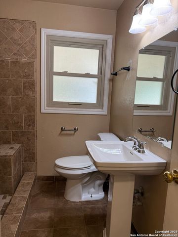 343 W Palfrey, San Antonio, TX 78223