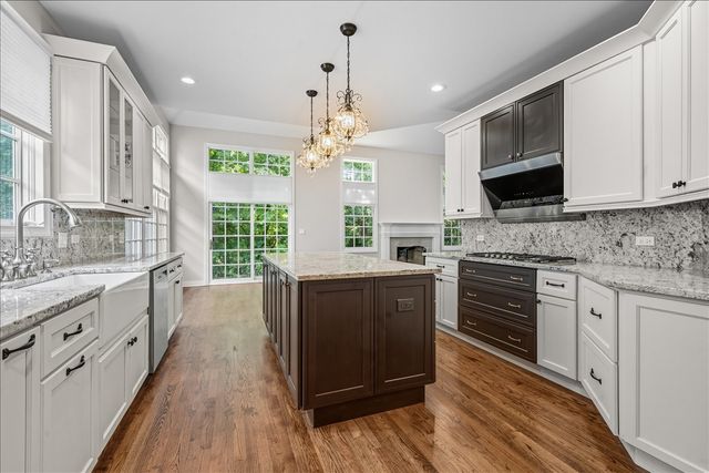 1685 Cornell Court, Lake Forest, IL 60045