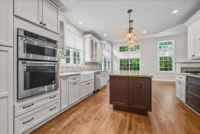 1685 Cornell Court, Lake Forest, IL 60045