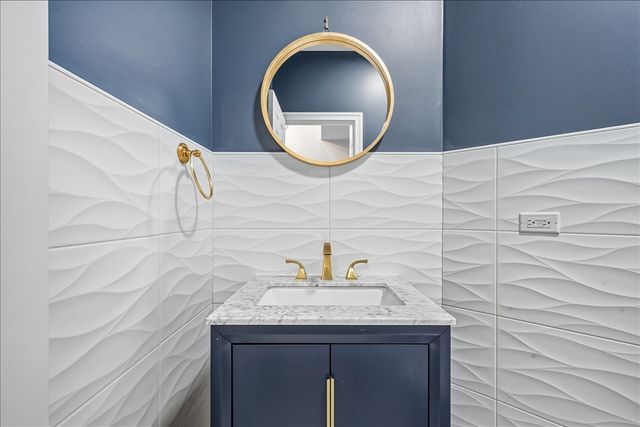 1685 Cornell Court, Lake Forest, IL 60045