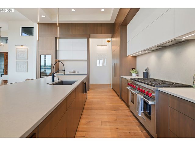 11011 Se EVERGREEN Hwy, Vancouver, WA 98664