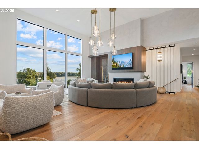 11011 Se EVERGREEN Hwy, Vancouver, WA 98664