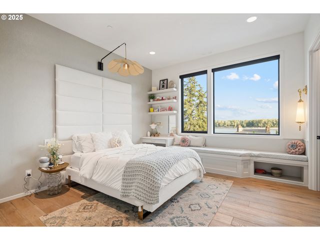 11011 Se EVERGREEN Hwy, Vancouver, WA 98664