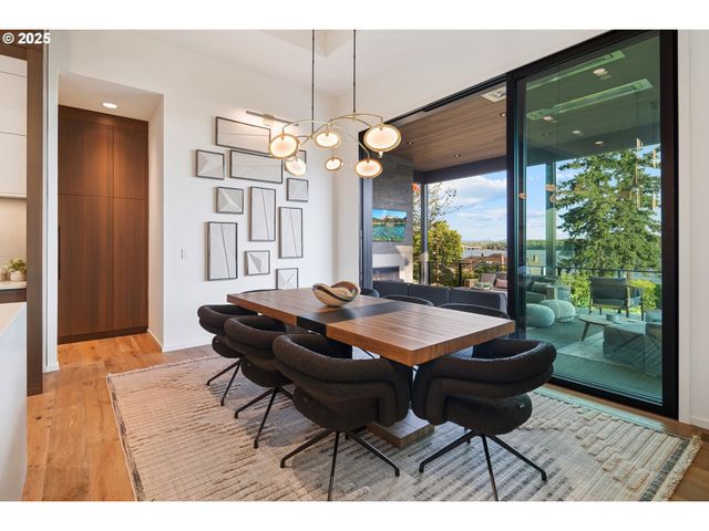 11011 Se EVERGREEN Hwy, Vancouver, WA 98664