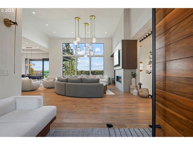 11011 Se EVERGREEN Hwy, Vancouver, WA 98664