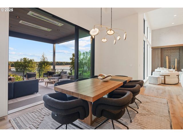 11011 Se EVERGREEN Hwy, Vancouver, WA 98664