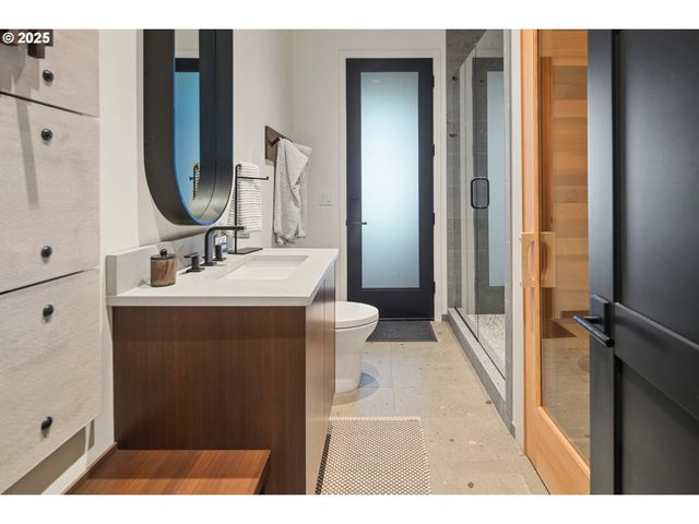 11011 Se EVERGREEN Hwy, Vancouver, WA 98664