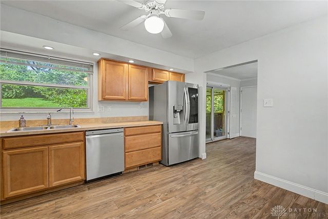 617 Stoneybrook Drive, Dayton, OH 45429